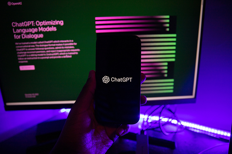 Screen of a smart phone with the chatGPT logo